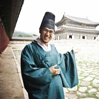 쏭내관(송용진) / 문화해설가 작가Img